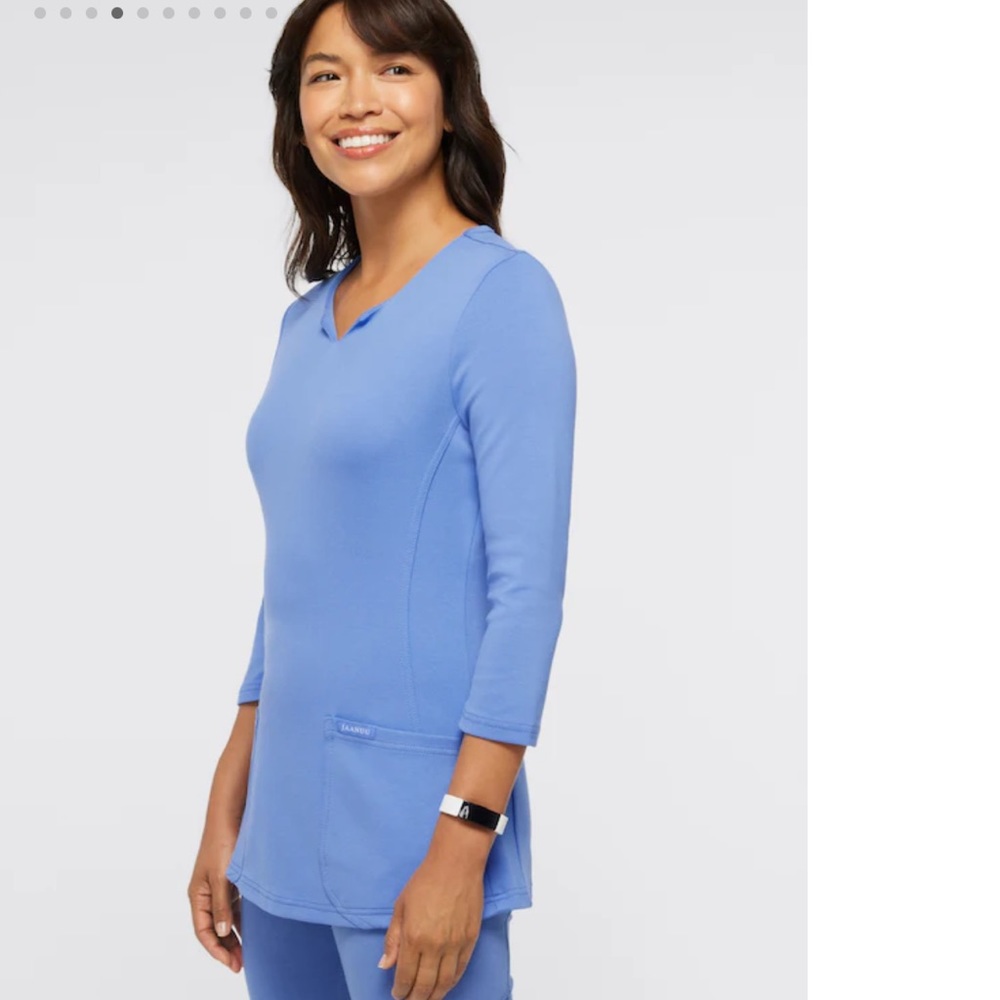 NEW! Jaanuu 3/4 sleeve scrub top